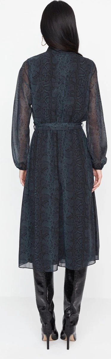 Trendyol Vrouwen Ballon Mouw Sjaalkraag Verschuiving Jurk 7 Trendyol Vrouwen Ballon Mouw Sjaalkraag Verschuiving Jurk - Afbeelding 7