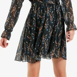 Trendyol Vrouwen Gepofte/ruche Mouw Cache-coeur Schaatser Jurk