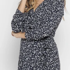 ONLY ONLCARLY L/S WRAP SHORT DRESS NOOS WVN Dames Jurk - Maat 40 -Trendy Meid Verkoop 534x1200