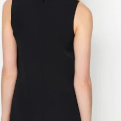 Trendyol Vrouwen Standaard Mouw Ronde Hals Verschuiving Jurk -Trendy Meid Verkoop 550x1200 1