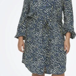 ONLY CARMAKOMA CARLOLLILISE LS SHIRT DRESS AOP BF Dames Jurk - Maat 48 -Trendy Meid Verkoop 554x1200 5