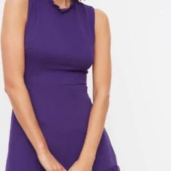 Trendyol Vrouwen Standaard Mouw Staande Kraag A-lijn Jurk 17 Trendyol Vrouwen Standaard Mouw Staande Kraag A-lijn Jurk -Trendy Meid Verkoop 614x1200 1