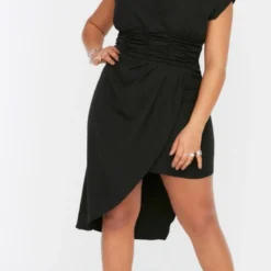 Trendyol Vrouwen Off-shoulder Cache-coeur Asymmetrisch Plus Size Jurk