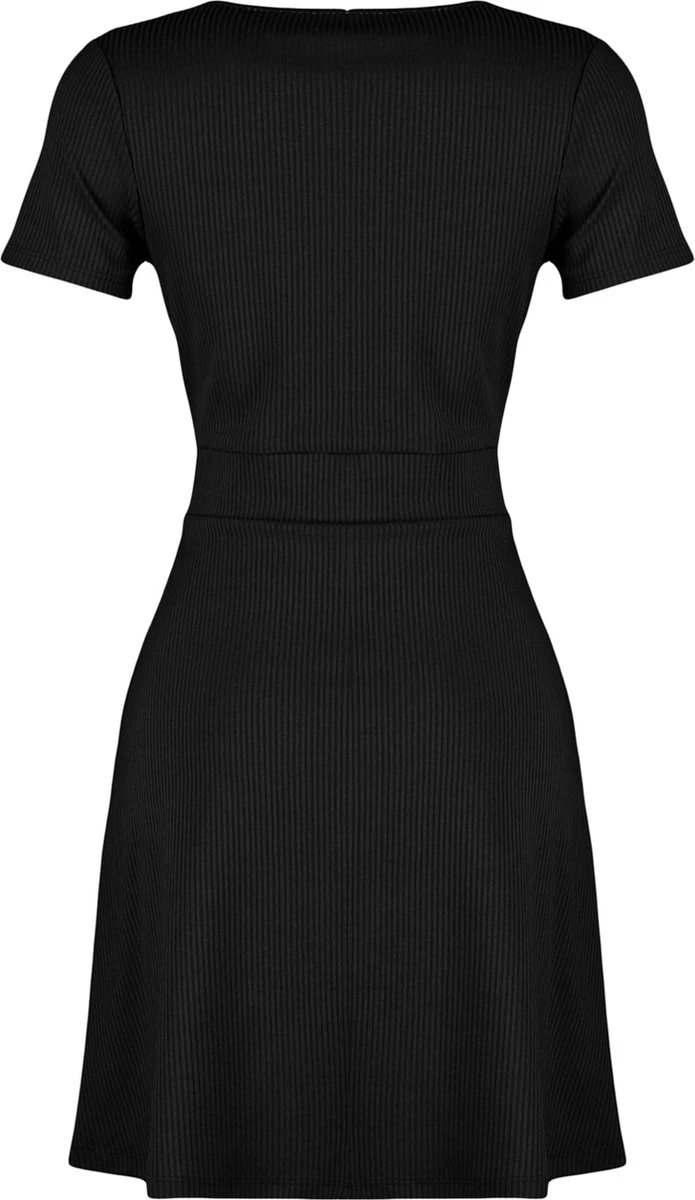 Trendyol Vrouwen Standaard Mouw Cache-coeur A-lijn Jurk 9 Trendyol Vrouwen Standaard Mouw Cache-coeur A-lijn Jurk - Afbeelding 9