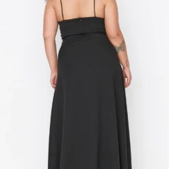 Trendyol Vrouwen Standaard Mouw Vierkante Kraag Bodycon Plus Size Jurk -Trendy Meid Verkoop 717x1200 10