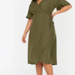 Trendyol Vrouwen Standaard Mouw V-hals Omslag Grote Maten Jurk