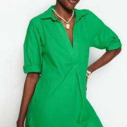 Trendyol Vrouwen Standaard Mouw V-hals Basis Jurk