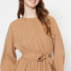 Trendyol Vrouwen Raglan Mouw Ronde Hals A-lijn Jurk 13 Trendyol Vrouwen Raglan Mouw Ronde Hals A-lijn Jurk -Trendy Meid Verkoop 751x1200 1