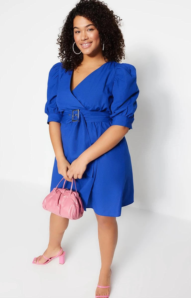 Trendyol Vrouwen Gepofte/ruche Mouw V-hals Omslag Grote Maten Jurk 6 Trendyol Vrouwen Gepofte/ruche Mouw V-hals Omslag Grote Maten Jurk - Afbeelding 6