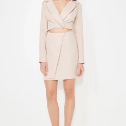 Trendyol Vrouwen Standaard Mouw Cache-coeur Omslag Jurk 22 Trendyol Vrouwen Standaard Mouw Cache-coeur Omslag Jurk -Trendy Meid Verkoop 784x1200 5