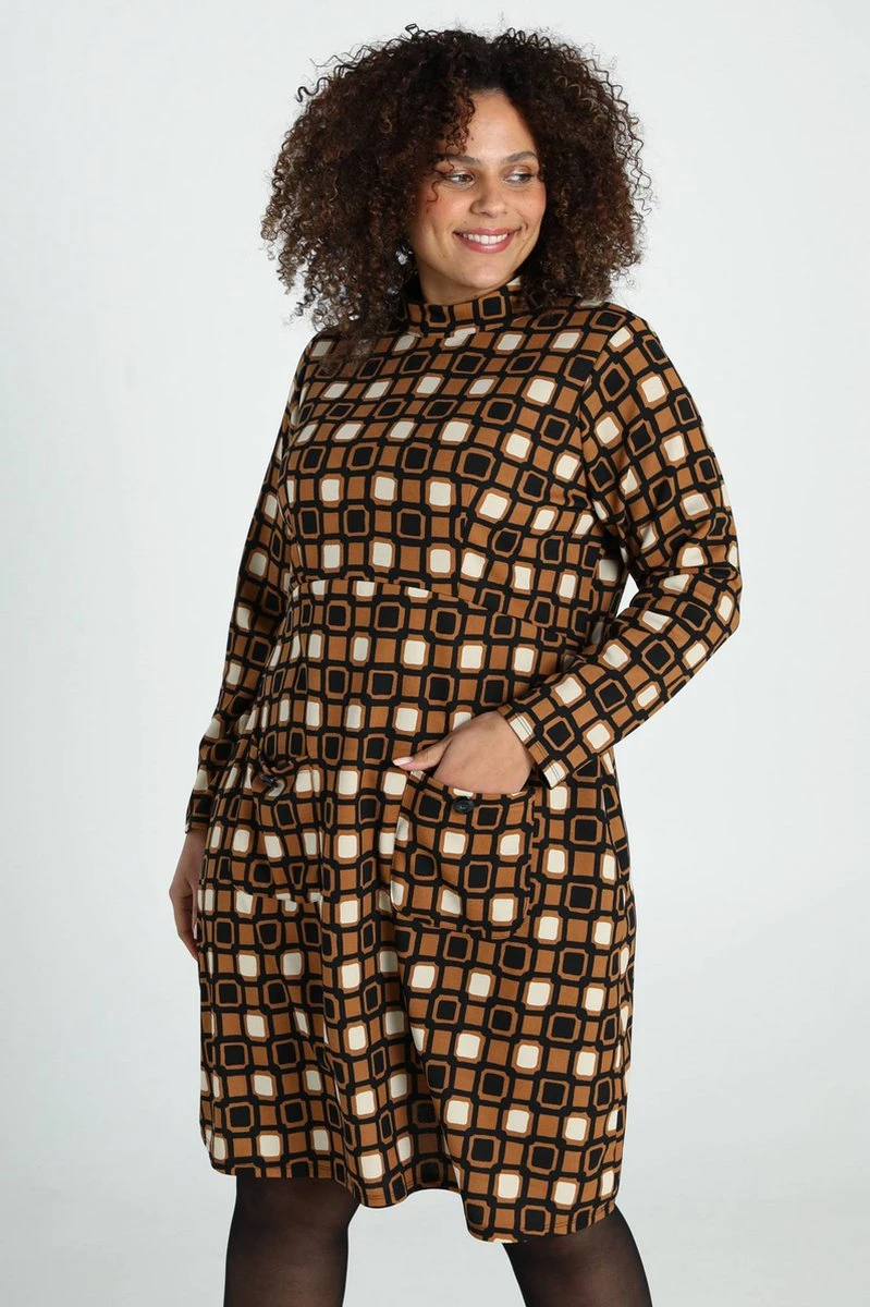 Paprika Korte Jurk In Crêpe Met Grafisch Motief 1 Paprika Korte Jurk In Crêpe Met Grafisch Motief