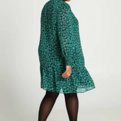 Paprika Korte Jurk Met Bloemetjesmotief -Trendy Meid Verkoop 799x1200 249