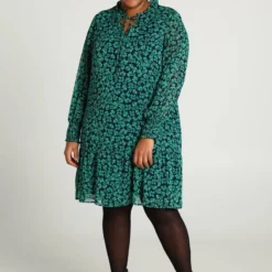 Paprika Korte Jurk Met Bloemetjesmotief -Trendy Meid Verkoop 799x1200 252