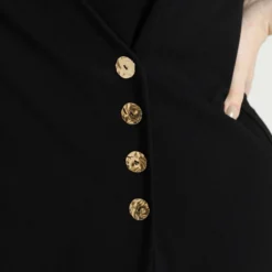 Promiss Halflange, Effen Jurk Met Valse Wikkelkraag En Decoratieve Knopen -Trendy Meid Verkoop 799x1200 283