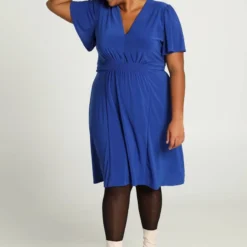 Paprika Korte, Effen Bow Jurk Met Smokwerk Op De Taille -Trendy Meid Verkoop 799x1200 312