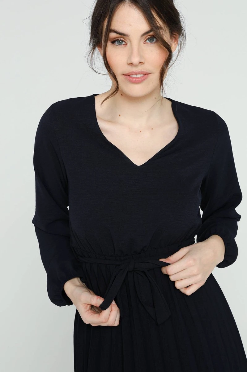 Cassis Lange, Effen Plisséjurk Met Riem 4 Cassis Lange, Effen Plisséjurk Met Riem - Afbeelding 4