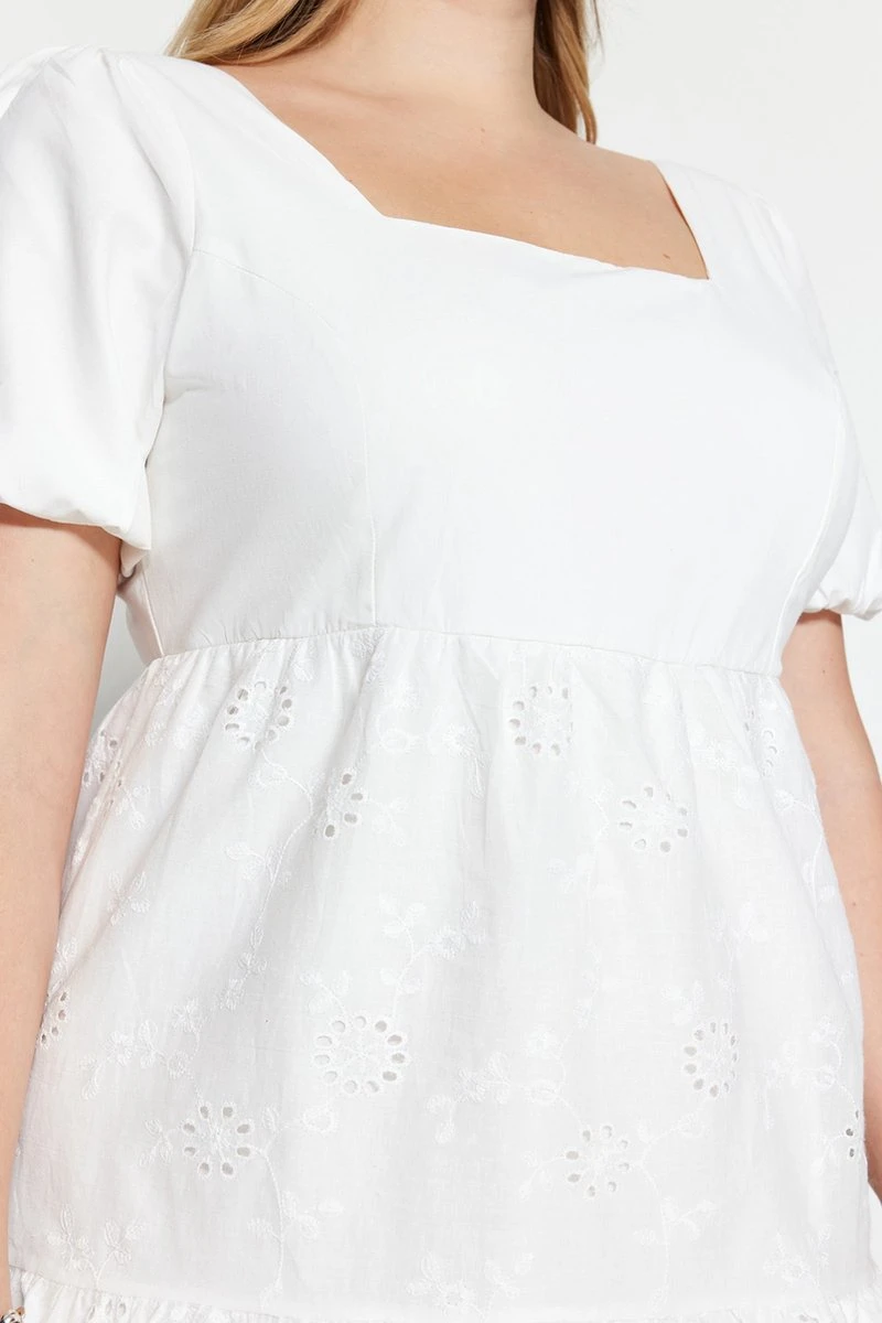 Trendyol Vrouwen Ballon Mouw Vierkante Kraag Schaatser Grote Maten Jurk 7 Trendyol Vrouwen Ballon Mouw Vierkante Kraag Schaatser Grote Maten Jurk - Afbeelding 7