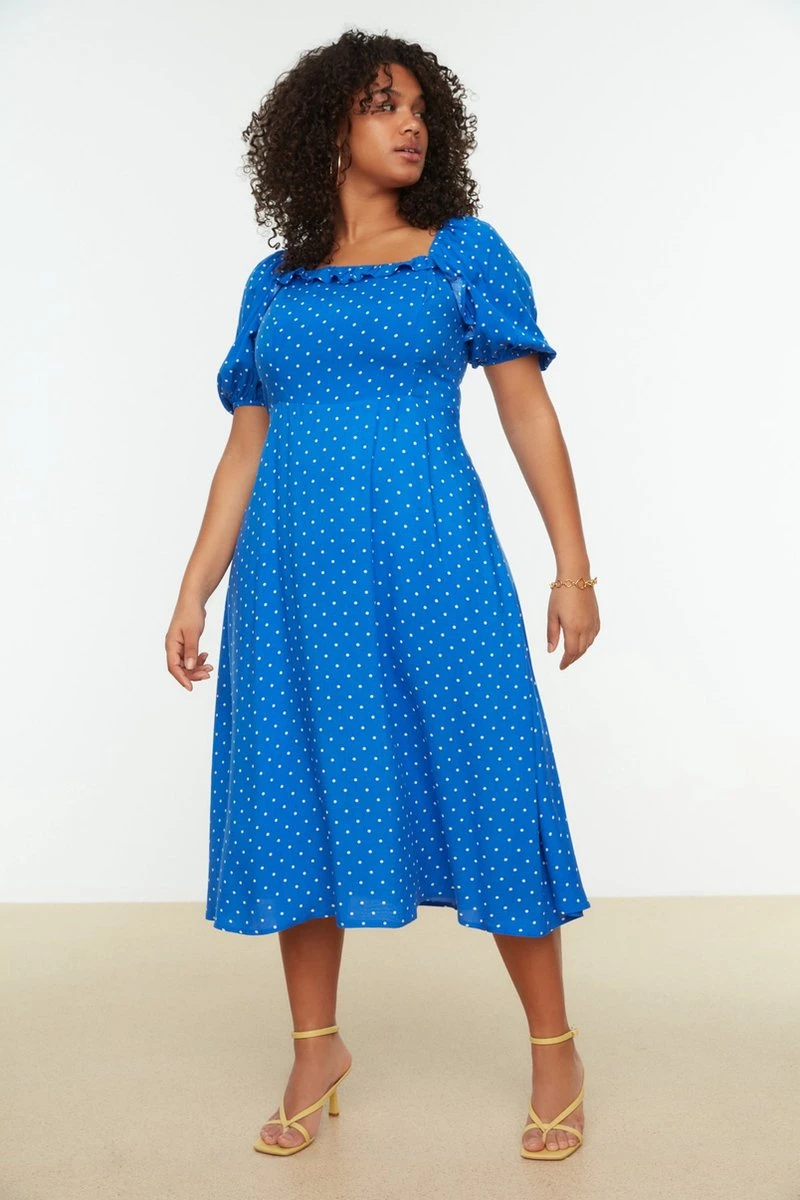 Trendyol Vrouwen Gepofte/ruche Mouw Vierkante Kraag A-lijn Plus Size Jurk 8 Trendyol Vrouwen Gepofte/ruche Mouw Vierkante Kraag A-lijn Plus Size Jurk - Afbeelding 8