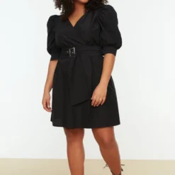 Trendyol Vrouwen Gepofte/ruche Mouw V-hals Omslag Plus Size Jurk