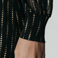 Colourful Rebel Lola Triangle Foil Longsleeve Maxi Wrap Dress Dames Jurk - Maat XS 21 Colourful Rebel Lola Triangle Foil Longsleeve Maxi Wrap Dress Dames Jurk - Maat XS -Trendy Meid Verkoop 800x1200 1290