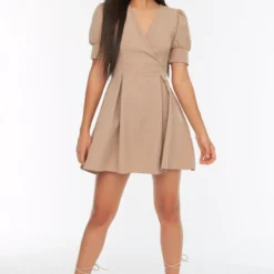 Trendyol Vrouwen Ballon Mouw Cache-coeur A-lijn Jurk -Trendy Meid Verkoop 800x1200 424