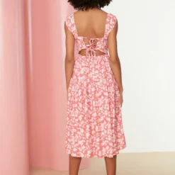 Trendyol Vrouwen Standaard Mouw Ronde Hals Schaatser Jurk -Trendy Meid Verkoop 800x1200 440