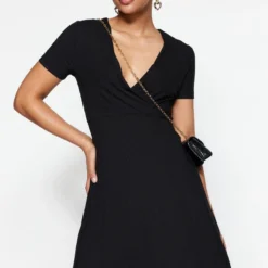 Trendyol Vrouwen Standaard Mouw Cache-coeur A-lijn Jurk 15 Trendyol Vrouwen Standaard Mouw Cache-coeur A-lijn Jurk -Trendy Meid Verkoop 800x1200 52