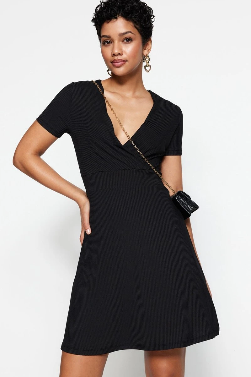 Trendyol Vrouwen Standaard Mouw Cache-coeur A-lijn Jurk 5 Trendyol Vrouwen Standaard Mouw Cache-coeur A-lijn Jurk - Afbeelding 5