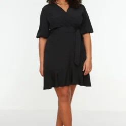 Trendyol Vrouwen Standaard Mouw V-hals Omslag Plus Size Jurk