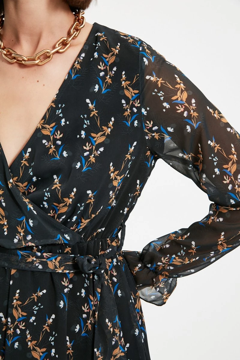 Trendyol Vrouwen Gepofte/ruche Mouw Cache-coeur Schaatser Jurk 6 Trendyol Vrouwen Gepofte/ruche Mouw Cache-coeur Schaatser Jurk - Afbeelding 6