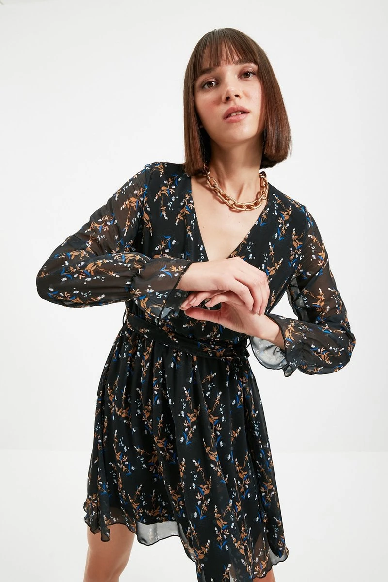 Trendyol Vrouwen Gepofte/ruche Mouw Cache-coeur Schaatser Jurk 7 Trendyol Vrouwen Gepofte/ruche Mouw Cache-coeur Schaatser Jurk - Afbeelding 7