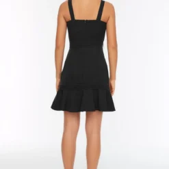 Trendyol Vrouwen Standaard Mouw Vierkante Kraag Schaatser Jurk -Trendy Meid Verkoop 800x1200 680