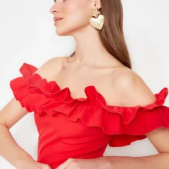 Trendyol Vrouwen Gepofte/ruche Mouw Carmen Kraag Bodycon Jurk