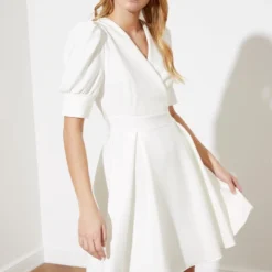 Trendyol Vrouwen Ballon Mouw Cache-coeur A-lijn Jurk