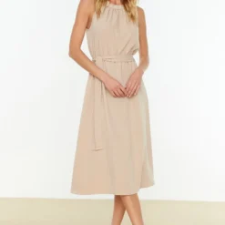 Trendyol Vrouwen Standaard Mouw Halternek A-lijn Jurk 12 Trendyol Vrouwen Standaard Mouw Halternek A-lijn Jurk -Trendy Meid Verkoop 800x1200 80