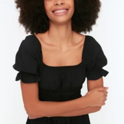 Trendyol Vrouwen Standaard Mouw Vierkante Kraag Schaatser Jurk 10 Trendyol Vrouwen Standaard Mouw Vierkante Kraag Schaatser Jurk -Trendy Meid Verkoop 800x1200 848