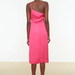 Trendyol Vrouwen Een Schouder Asymmetrische Kraag Omslag Jurk 12 Trendyol Vrouwen Een Schouder Asymmetrische Kraag Omslag Jurk -Trendy Meid Verkoop 800x1200 85