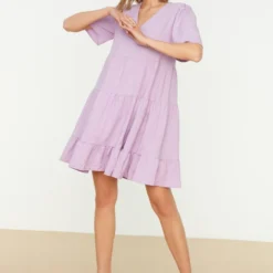 Trendyol Vrouwen Standaard Mouw V-hals Verschuiving Jurk