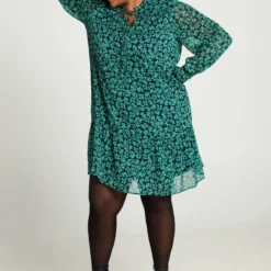 Paprika Korte Jurk Met Bloemetjesmotief -Trendy Meid Verkoop 811x1200 16