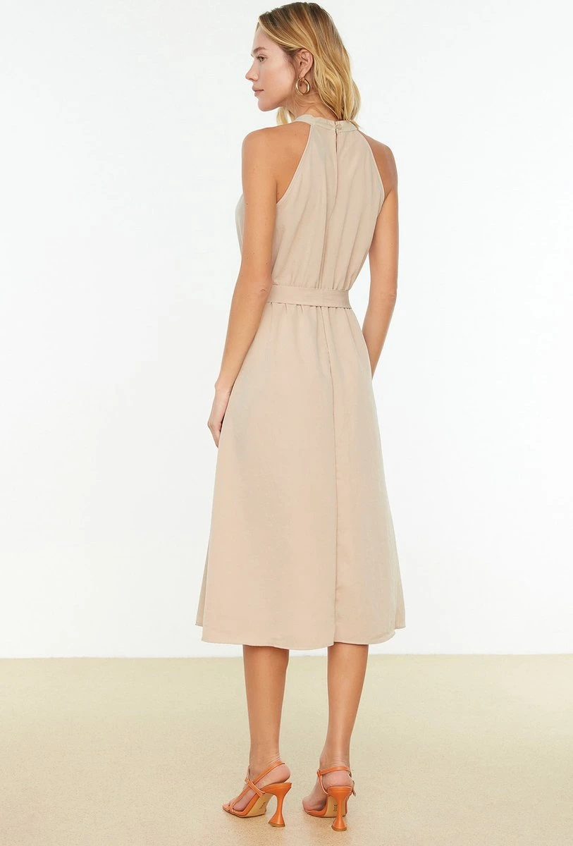 Trendyol Vrouwen Standaard Mouw Halternek A-lijn Jurk 6 Trendyol Vrouwen Standaard Mouw Halternek A-lijn Jurk - Afbeelding 6