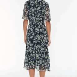 Trendyol Vrouwen Kapmouw Boothals A-lijn Jurk -Trendy Meid Verkoop 814x1200 1