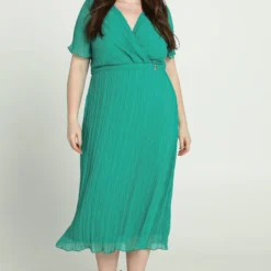 Promiss Halflange, Effen Plisséjurk Met Wikkelkraag En Juweelriem -Trendy Meid Verkoop 814x1200 24