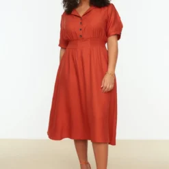 Trendyol Vrouwen Standaard Mouw Kraag A-lijn Plus Size Jurk 17 Trendyol Vrouwen Standaard Mouw Kraag A-lijn Plus Size Jurk -Trendy Meid Verkoop 818x1200 18