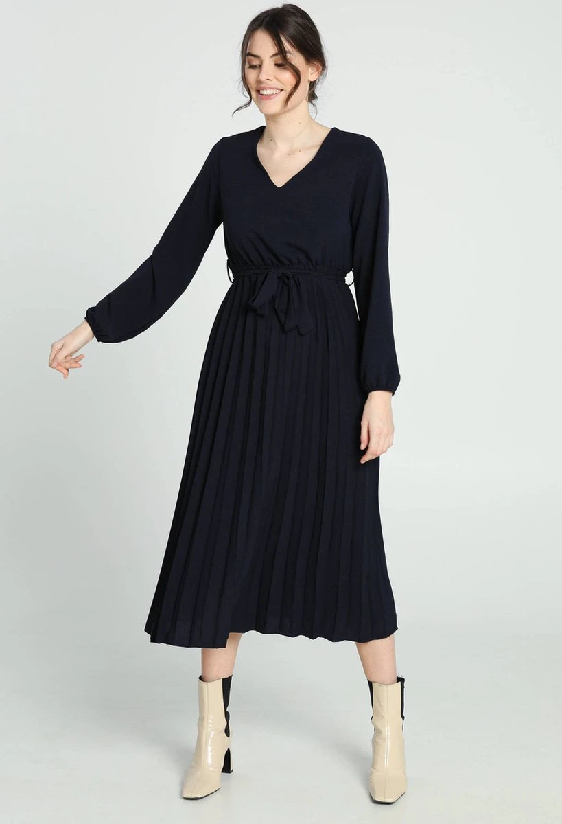 Cassis Lange, Effen Plisséjurk Met Riem 6 Cassis Lange, Effen Plisséjurk Met Riem - Afbeelding 6