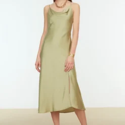 Trendyol Vrouwen Standaard Mouw Col Nek Verschuiving Jurk -Trendy Meid Verkoop 823x1200 13