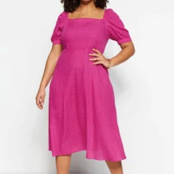 Trendyol Vrouwen Standaard Mouw Vierkante Kraag A-lijn Grote Maten Jurk