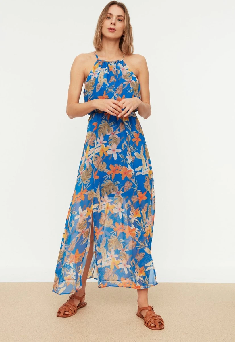 Trendyol Vrouwen Mouwloos Halternek Schaatser Jurk 1 Trendyol Vrouwen Mouwloos Halternek Schaatser Jurk