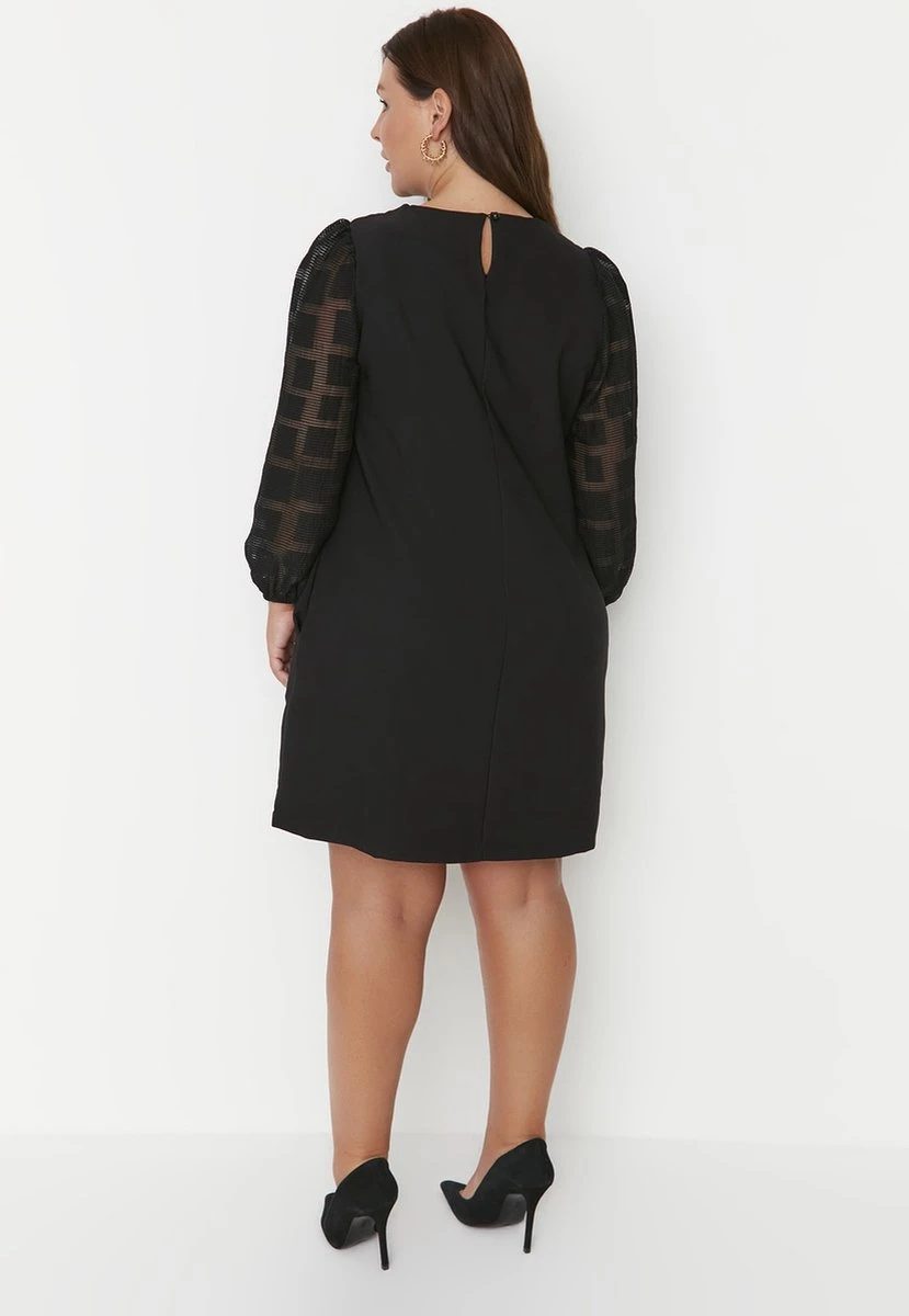 Trendyol Vrouwen Ballon Mouw Ronde Hals A-lijn Plus Size Jurk 5 Trendyol Vrouwen Ballon Mouw Ronde Hals A-lijn Plus Size Jurk - Afbeelding 5