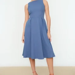 Trendyol Vrouwen Standaard Mouw Ronde Hals A-lijn Jurk