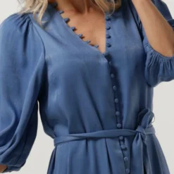Freebird Wv-wash-satin-vis-23-1 Jurken Dames - Rok - Jurk - Blauw - Maat L -Trendy Meid Verkoop 839x1200 1